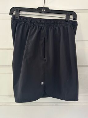 Title Nine Women’s Black Athletic Shorts with Zip Pocket. Size Medium